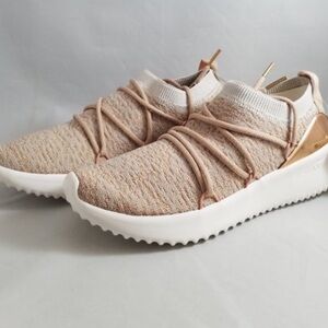 Adidas Ultimamotion Shoe